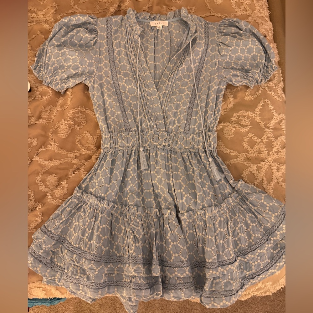 Chic Blue Lace Mini Dress